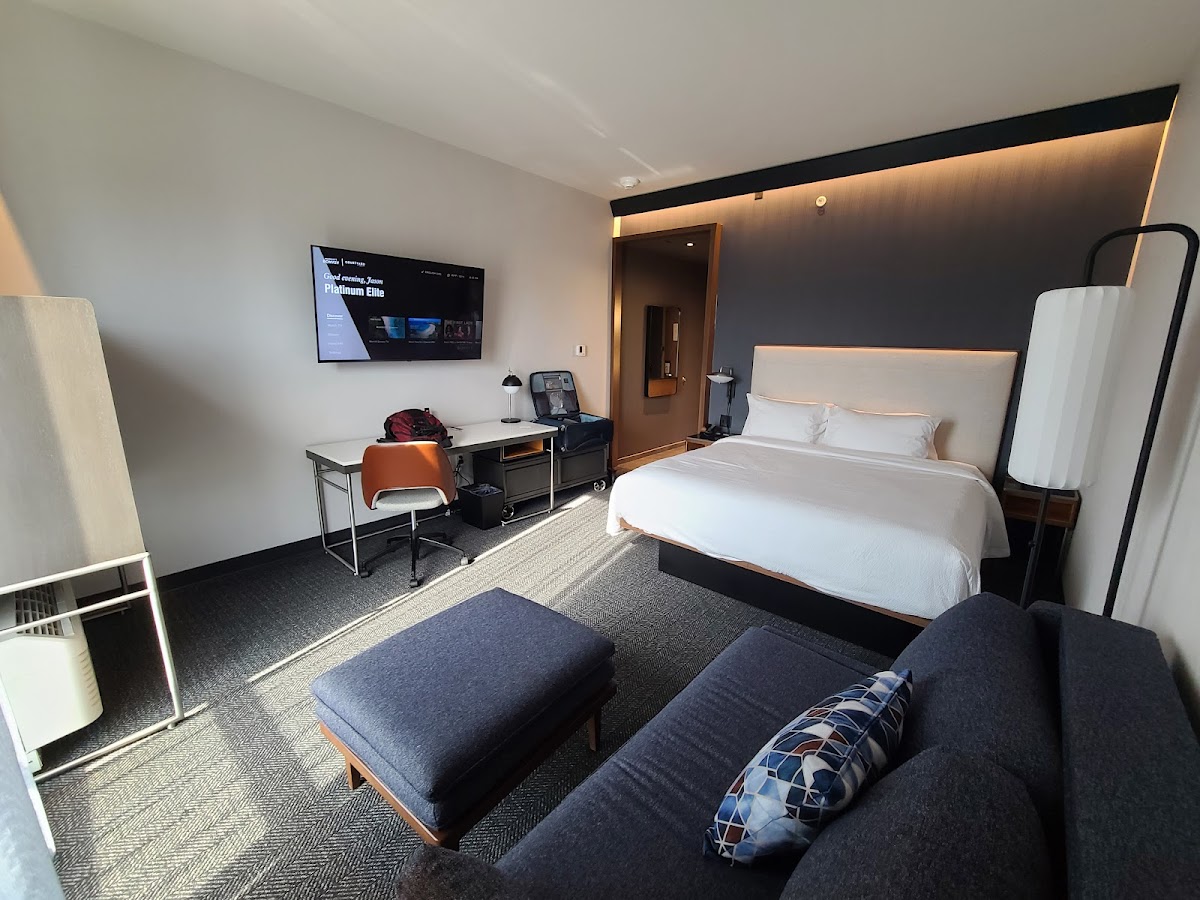Courtyard by Marriott Charlotte Waverly Hotel 2