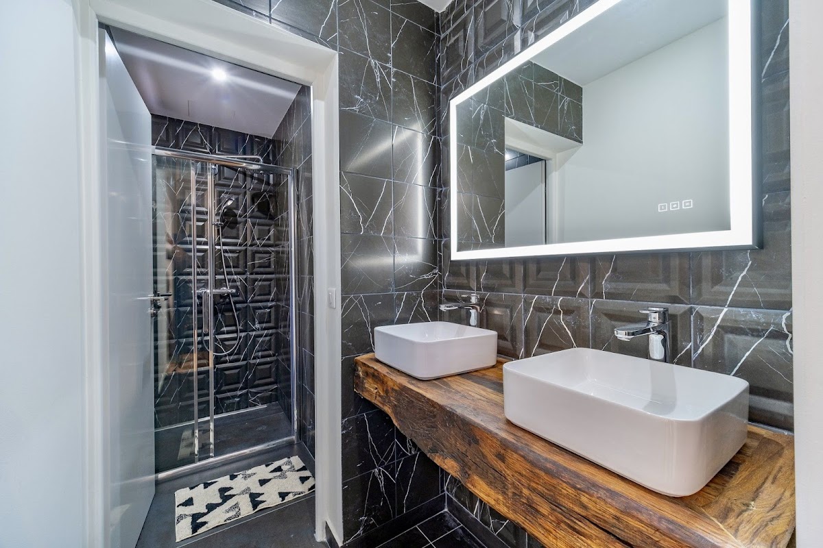 Fraternity Hotel Hotel 3