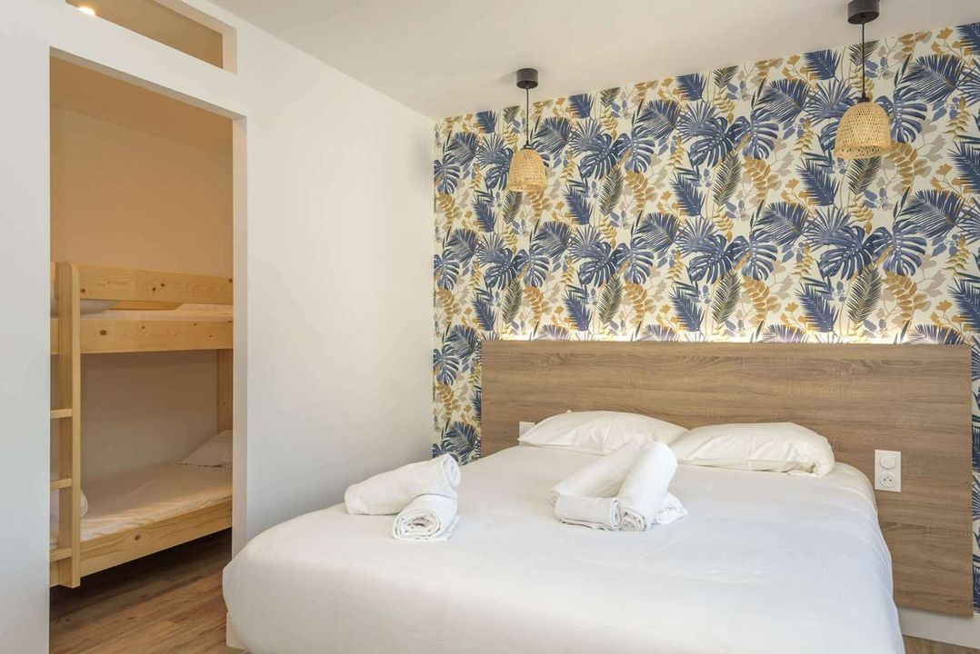 KYRIAD DIRECT Toulon Ouest - La Seyne sur Mer Hotel 2
