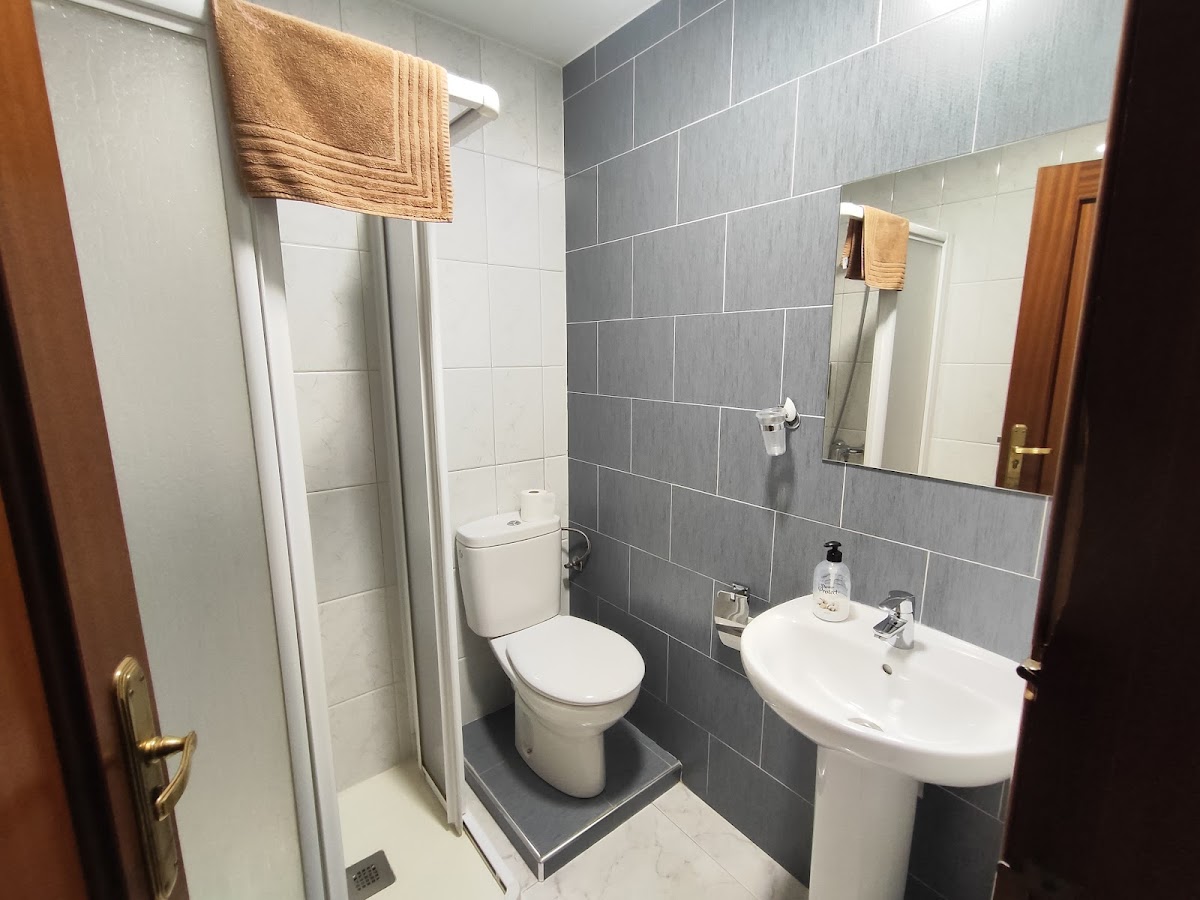 Hostal Cerecedo Hotel 3
