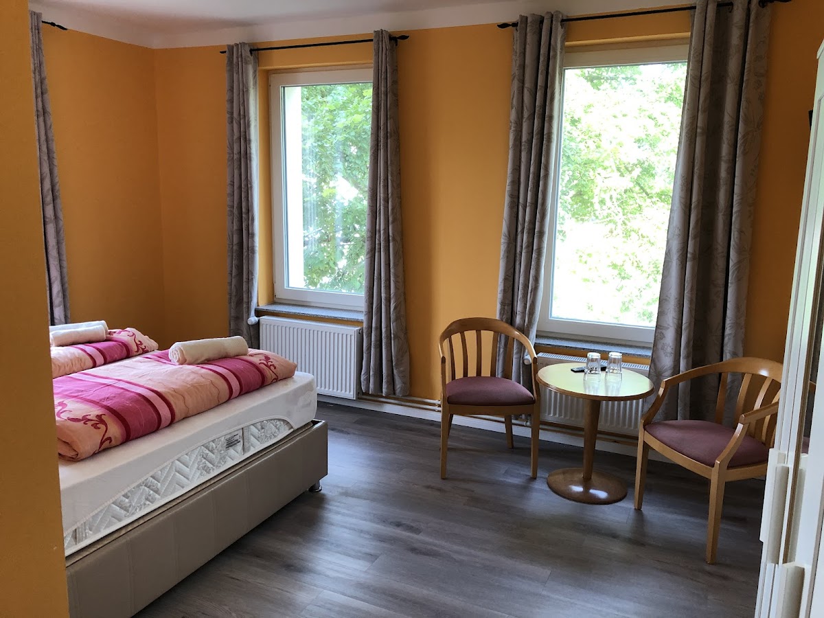M&M Hotel - Wilhelmsburg Hotel 3