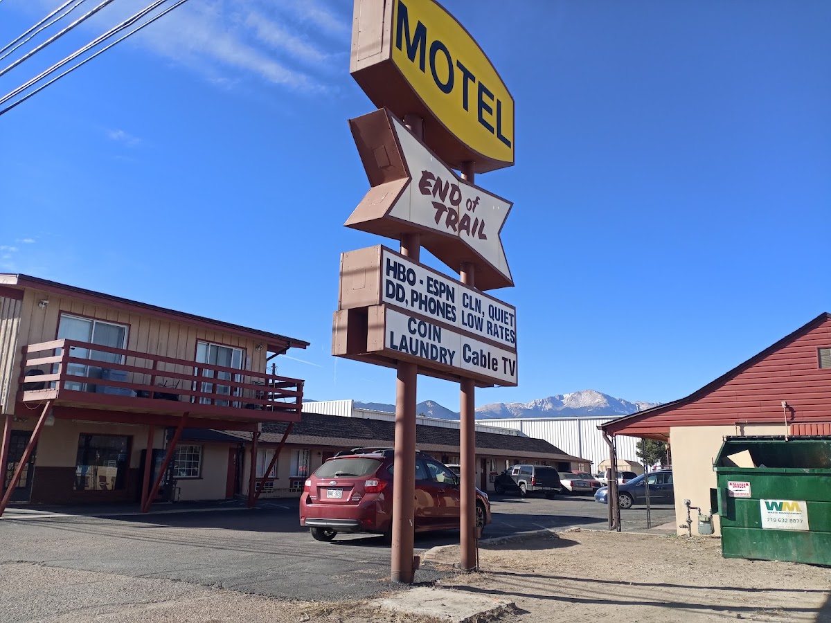 End of the Trail Motel