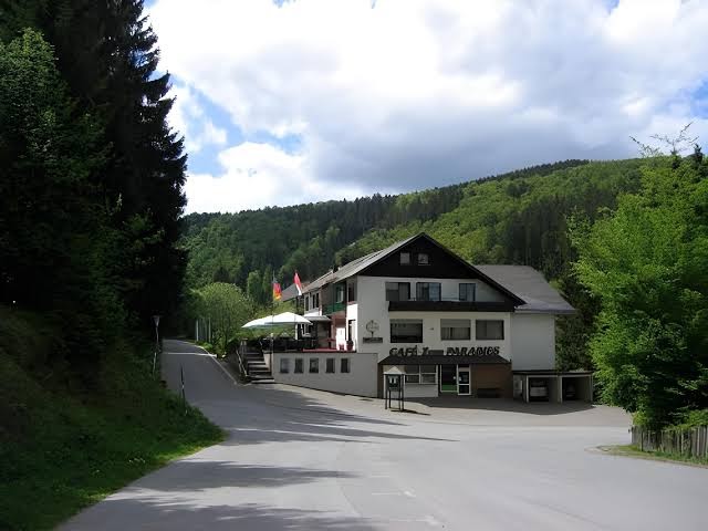 Hotel Zum Paradies