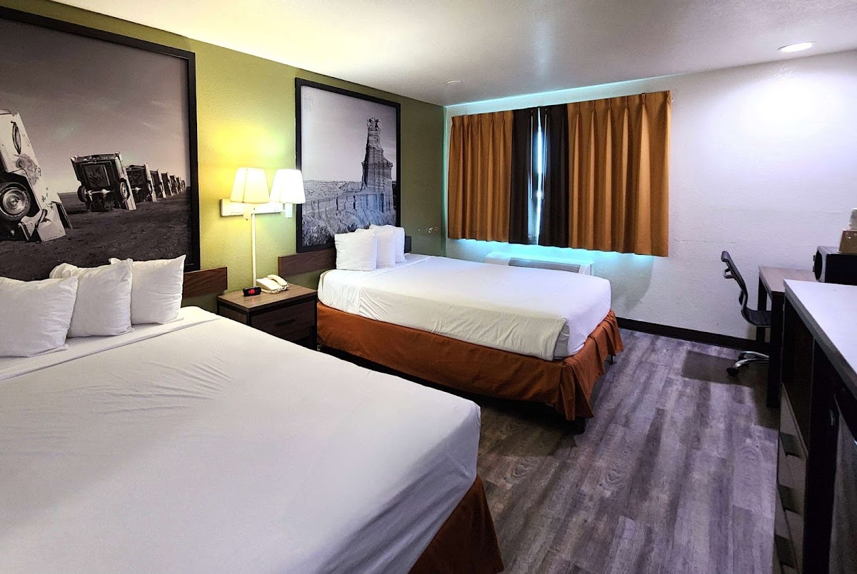 Super 8 by Wyndham Austin North/University Area Hotel 2
