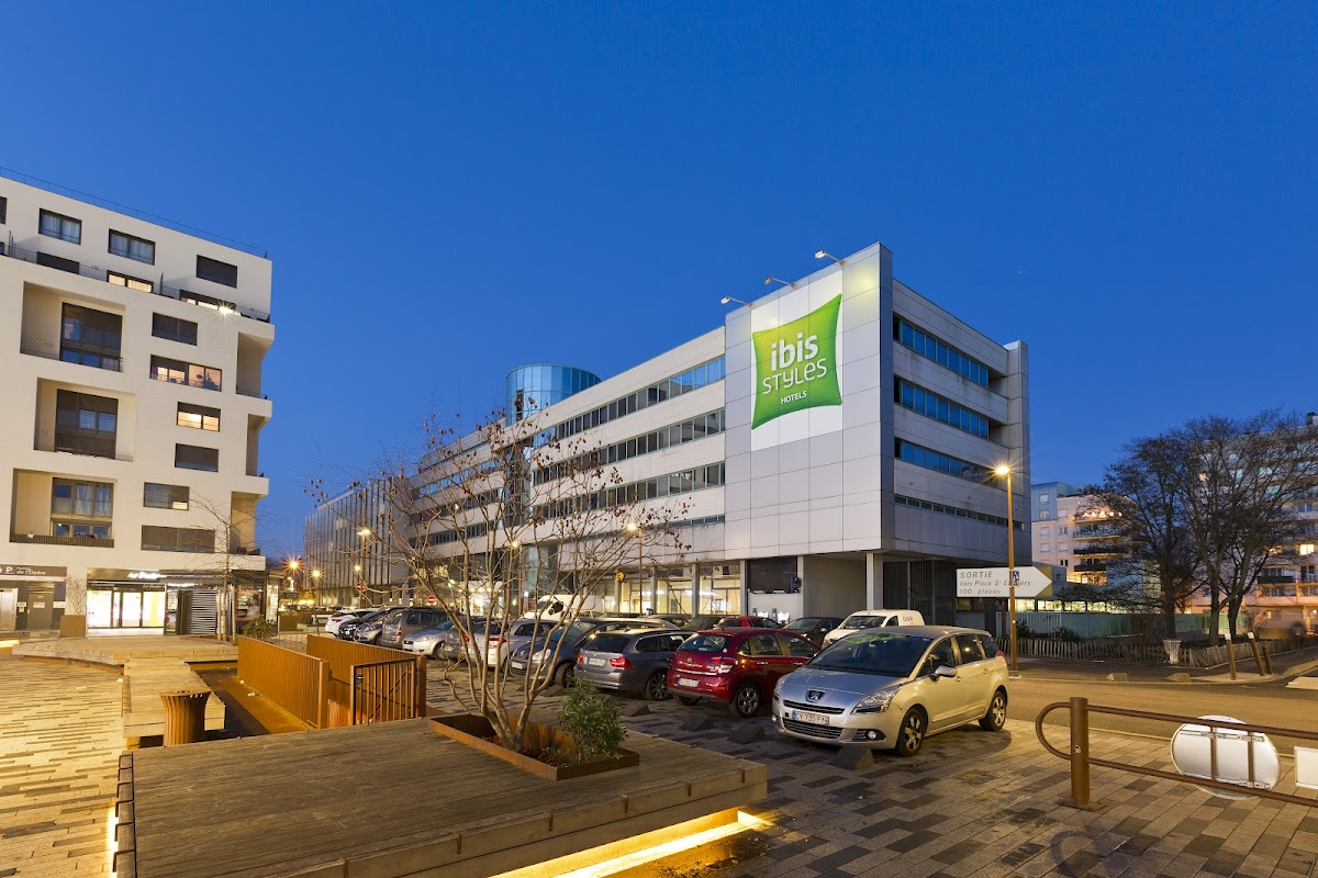 ibis Styles Massy Opéra