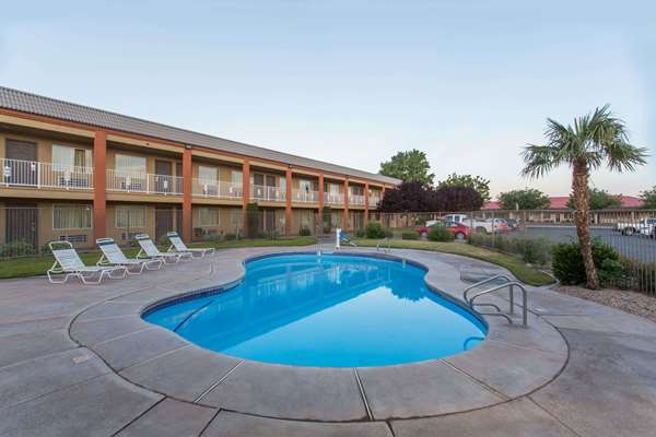 Super 8 by Wyndham Hurricane Zion National Park