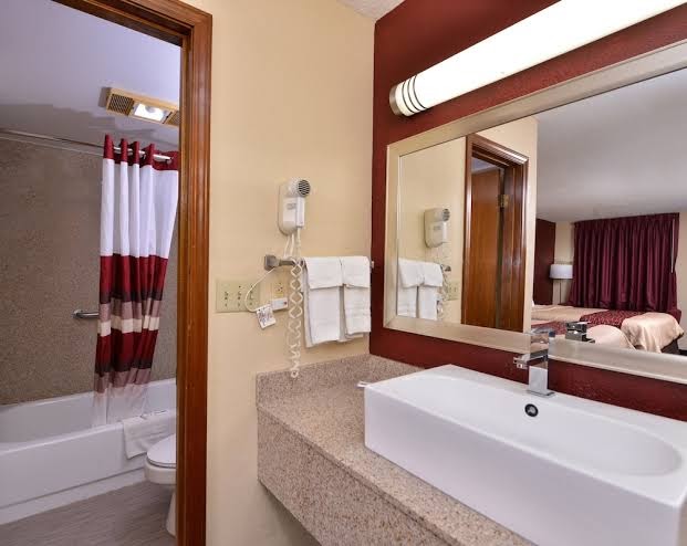 Red Roof Inn Cartersville–Emerson/LakePoint North Hotel 3