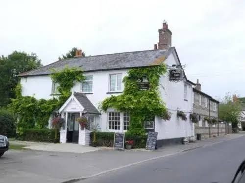 Piddle Inn Not the Ordinary Hotel 2