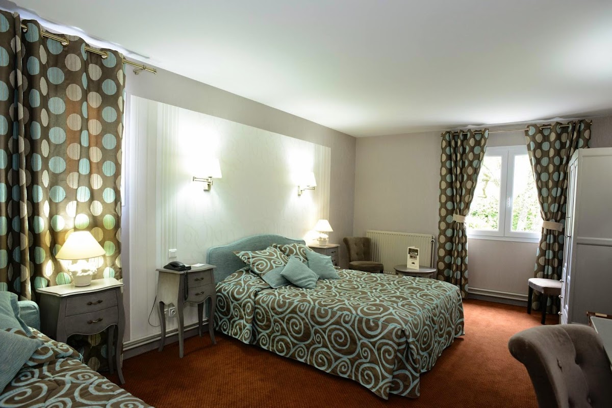 Logis Hôtel le Gué du Holme Hotel 2