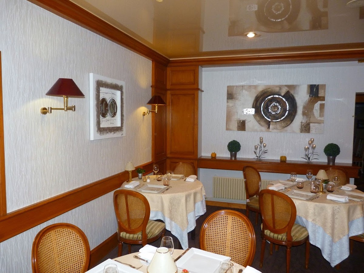 Logis Hôtel le Gué du Holme Hotel 3