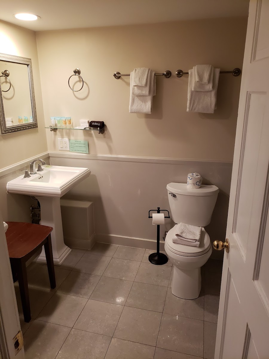 Jean Lafitte House Hotel 3