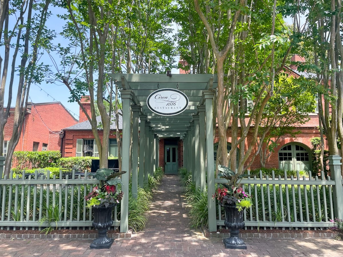 Wentworth Mansion, an SLH Hotel