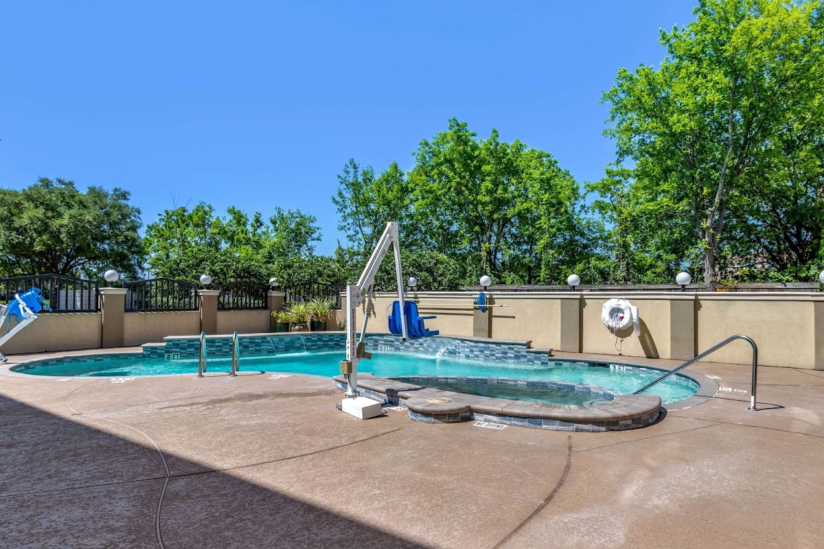 Comfort Suites - Near the Galleria Hotel 3