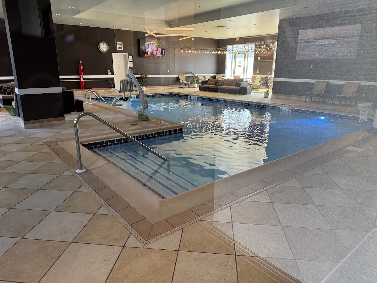 Hampton Inn & Suites Yonkers Hotel 3