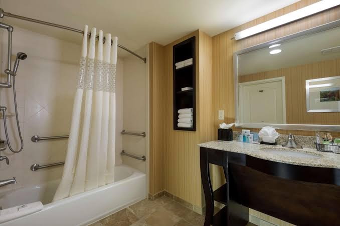 Hampton Inn & Suites Yonkers