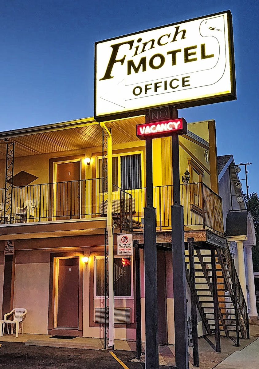 Finch Motel