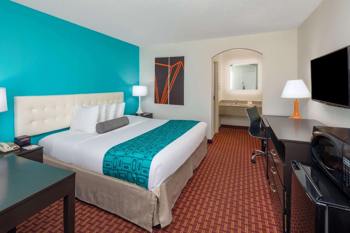 Howard Johnson by Wyndham Rock Hill Hotel 2
