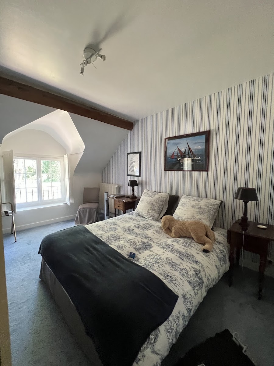 Le Petit Ebat Hotel 2