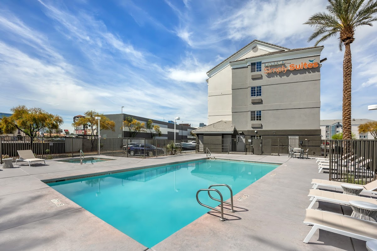 Sonesta Simply Suites Las Vegas Convention Center