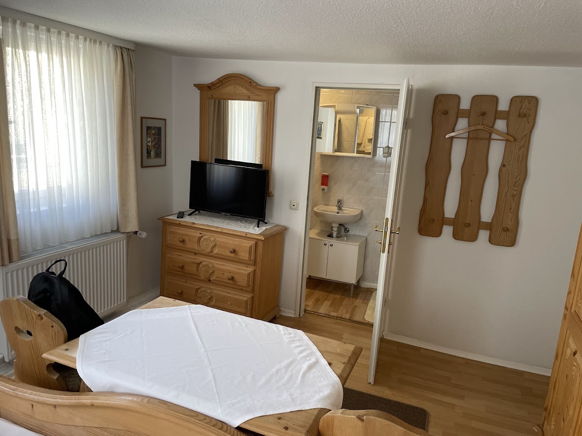Gasthof Zur Alm Hotel 2
