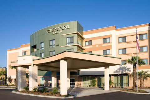 Courtyard by Marriott San Diego Oceanside Hotel 1