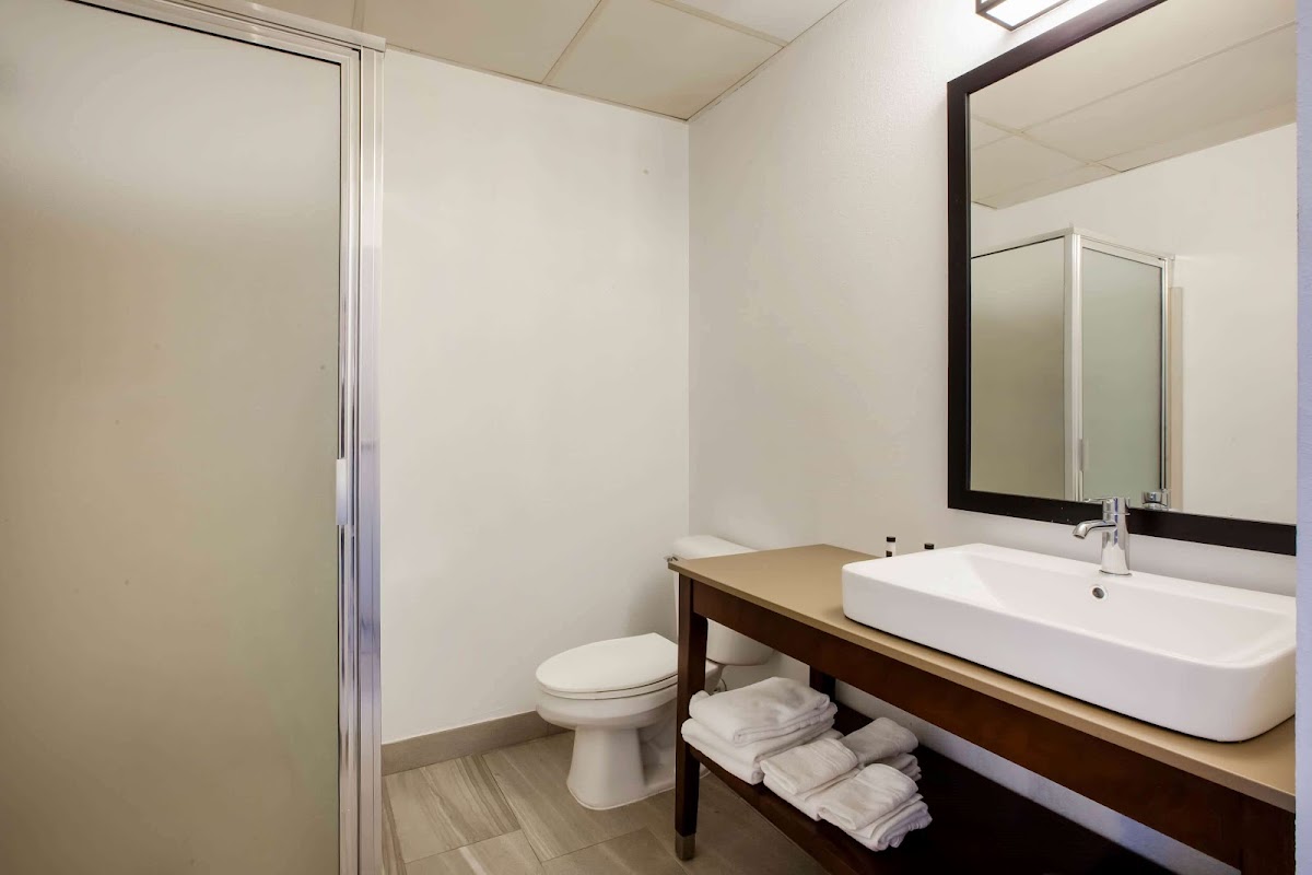Days Inn & Suites by Wyndham Rochester Hills MI Hotel 3