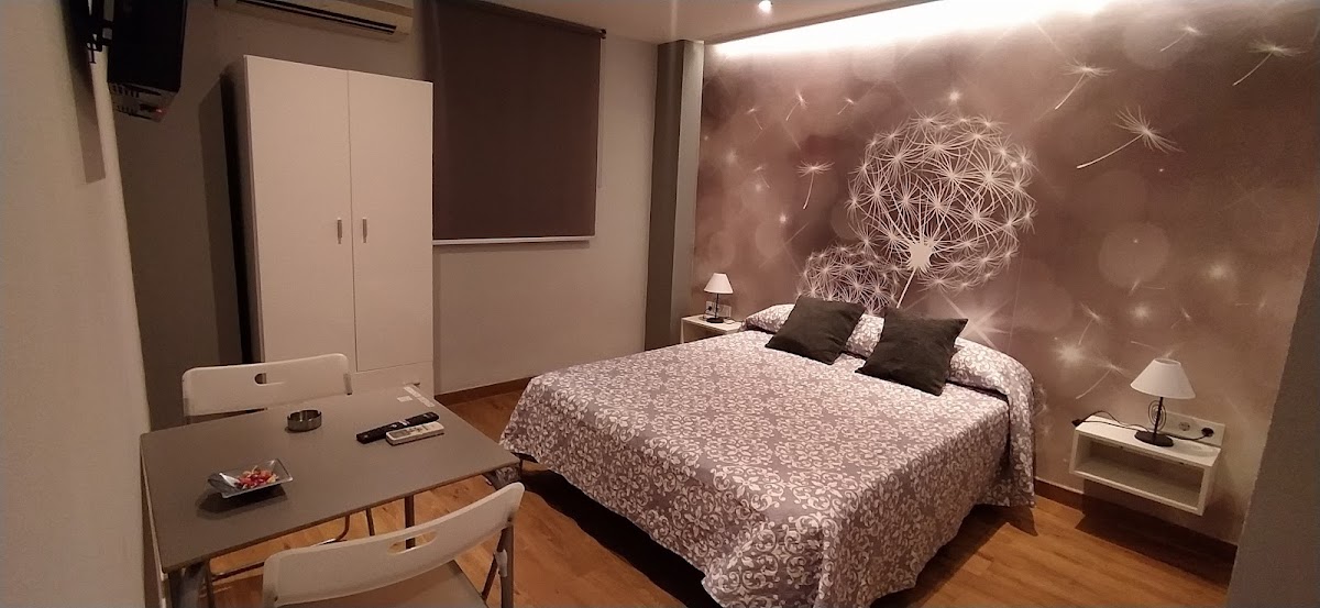 Hostal Happy Stay habitaciones céntricas Hotel 2