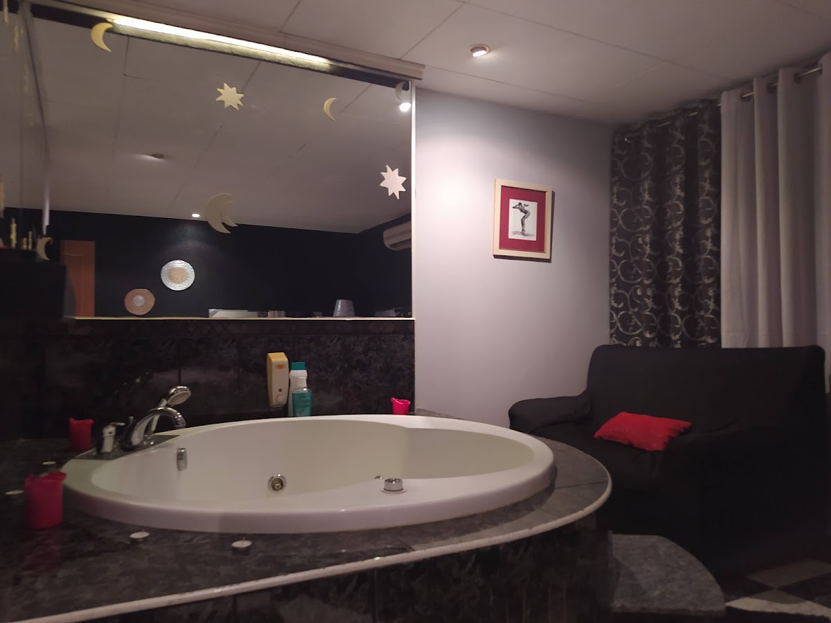 Hostal Happy Stay habitaciones céntricas Hotel 3