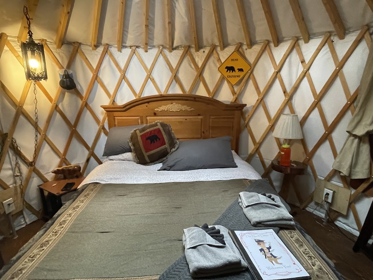 Nauti Otter Yurt Village Hotel 2