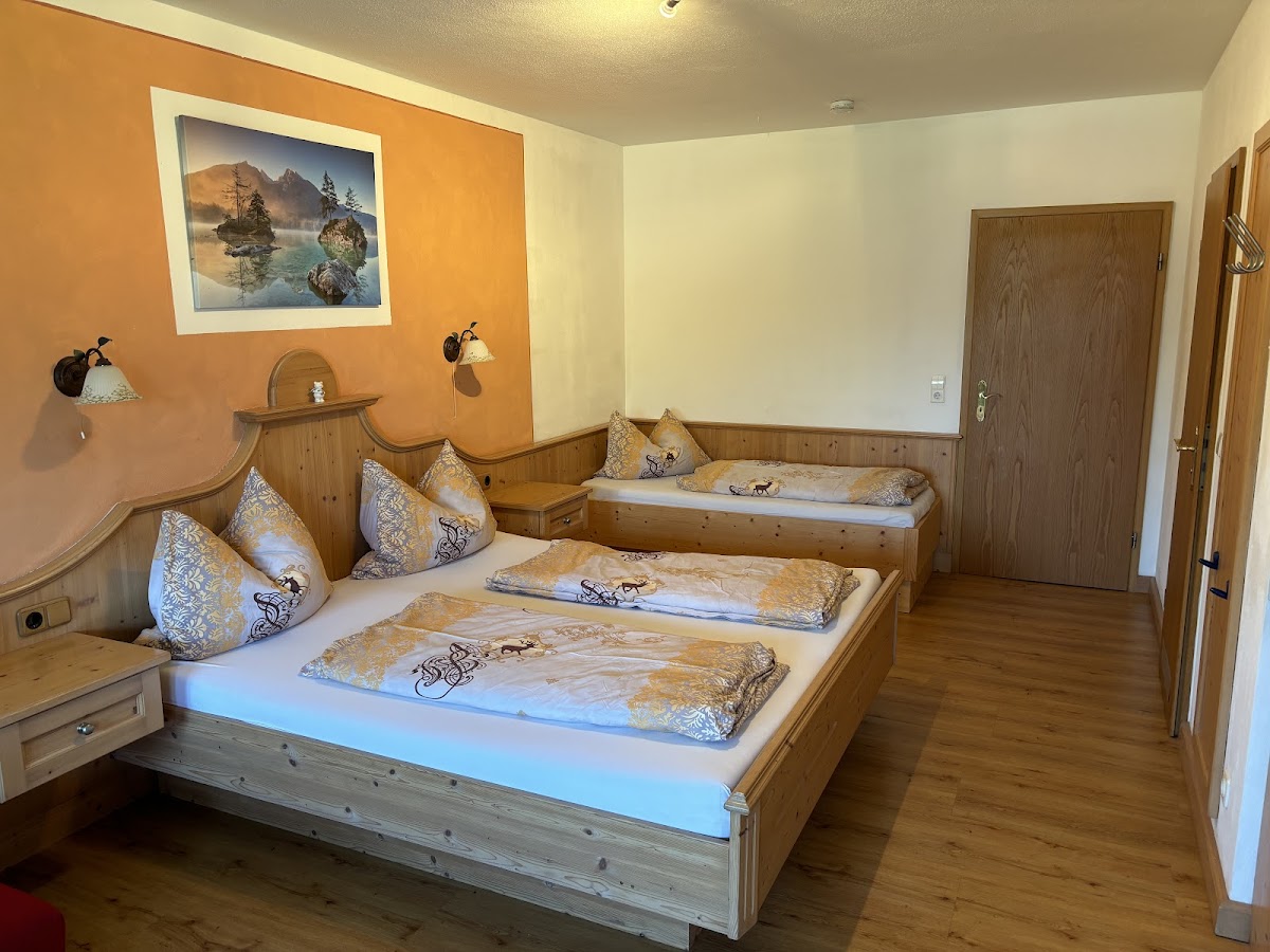 Pension Berghof Hotel 2