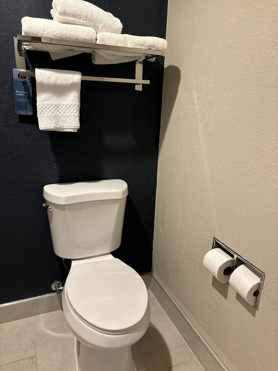 Fairfield by Marriott Inn & Suites Austin-University Area Hotel 3