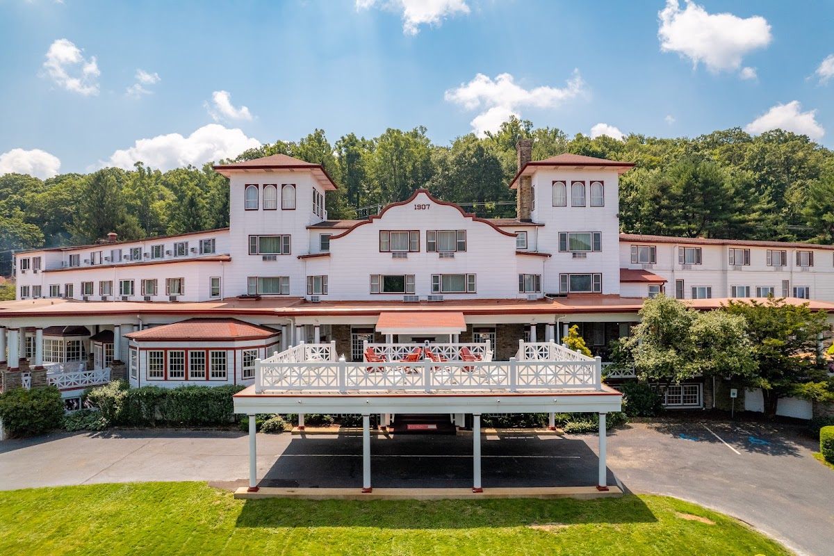 Historic Summit Inn Resort