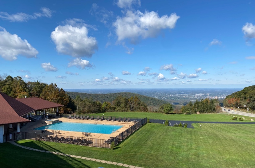 Historic Summit Inn Resort