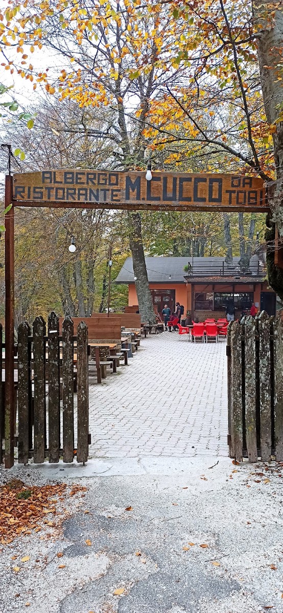 Albergo Ristorante Monte Cucco 'da Tobia' Hotel 2