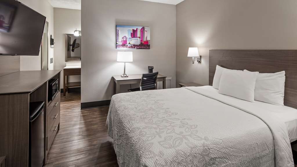 SureStay by Best Western Findlay Hotel 2