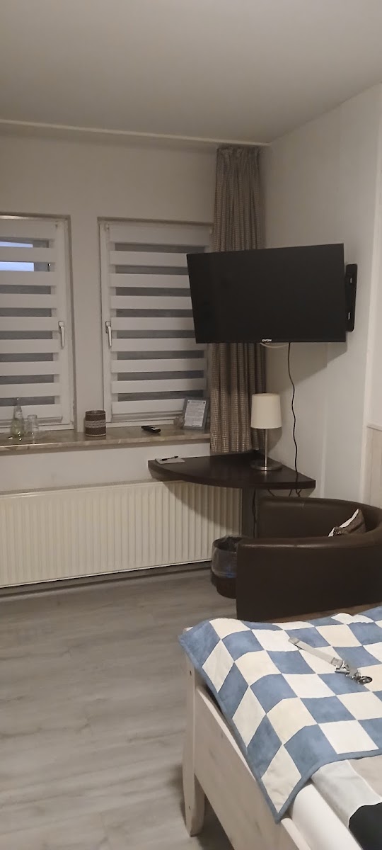 Wegeners Landhaus UG - Uelzen Hotel 3
