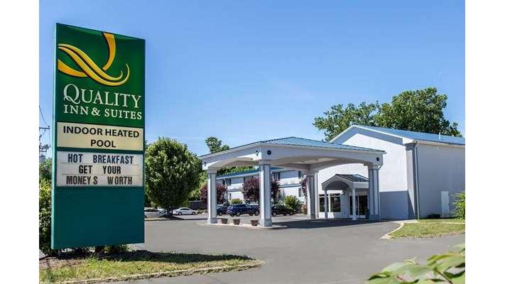 Quality Inn & Suites Danbury near University