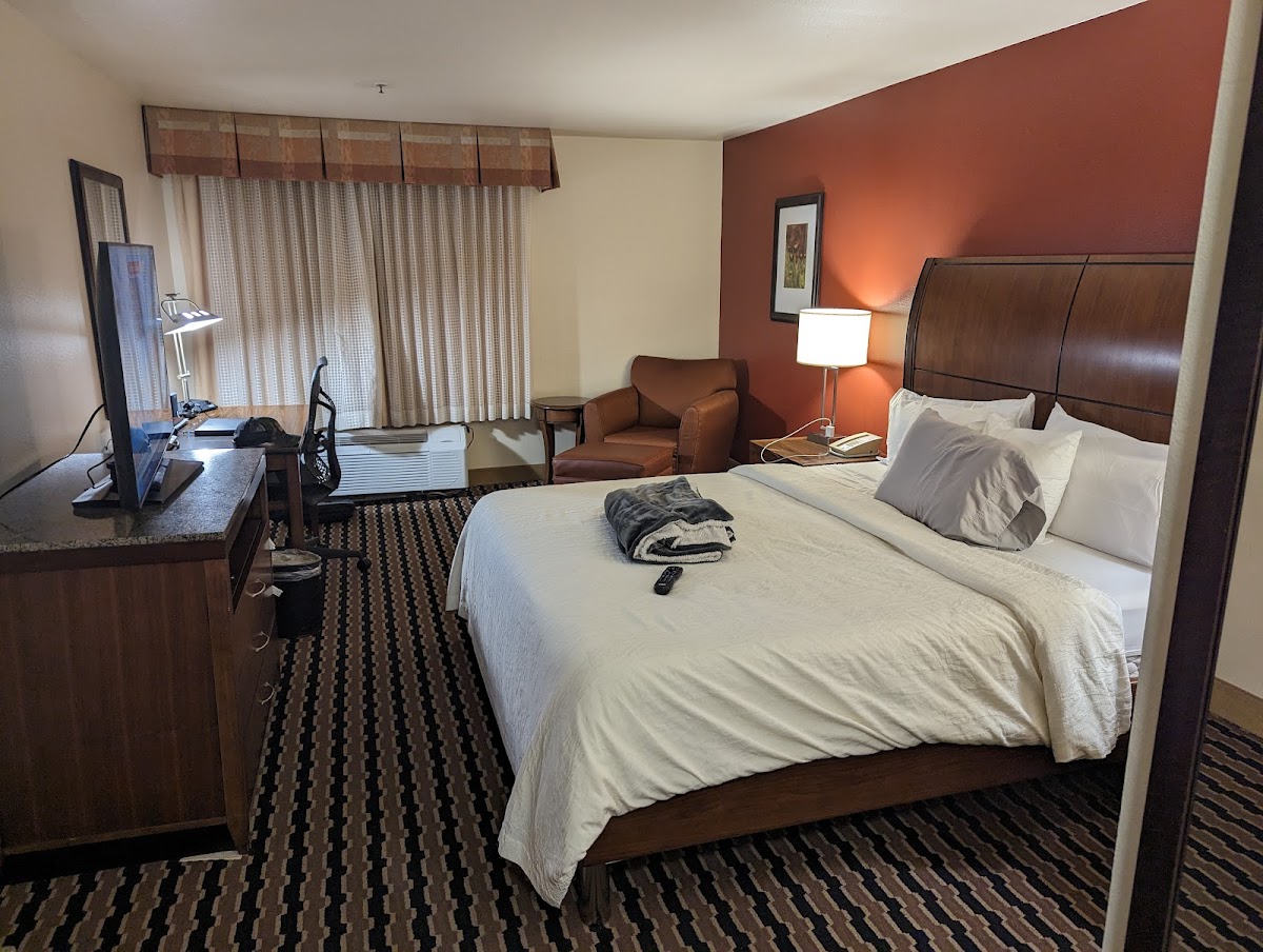 Hilton Garden Inn Tulsa Airport Hotel 2