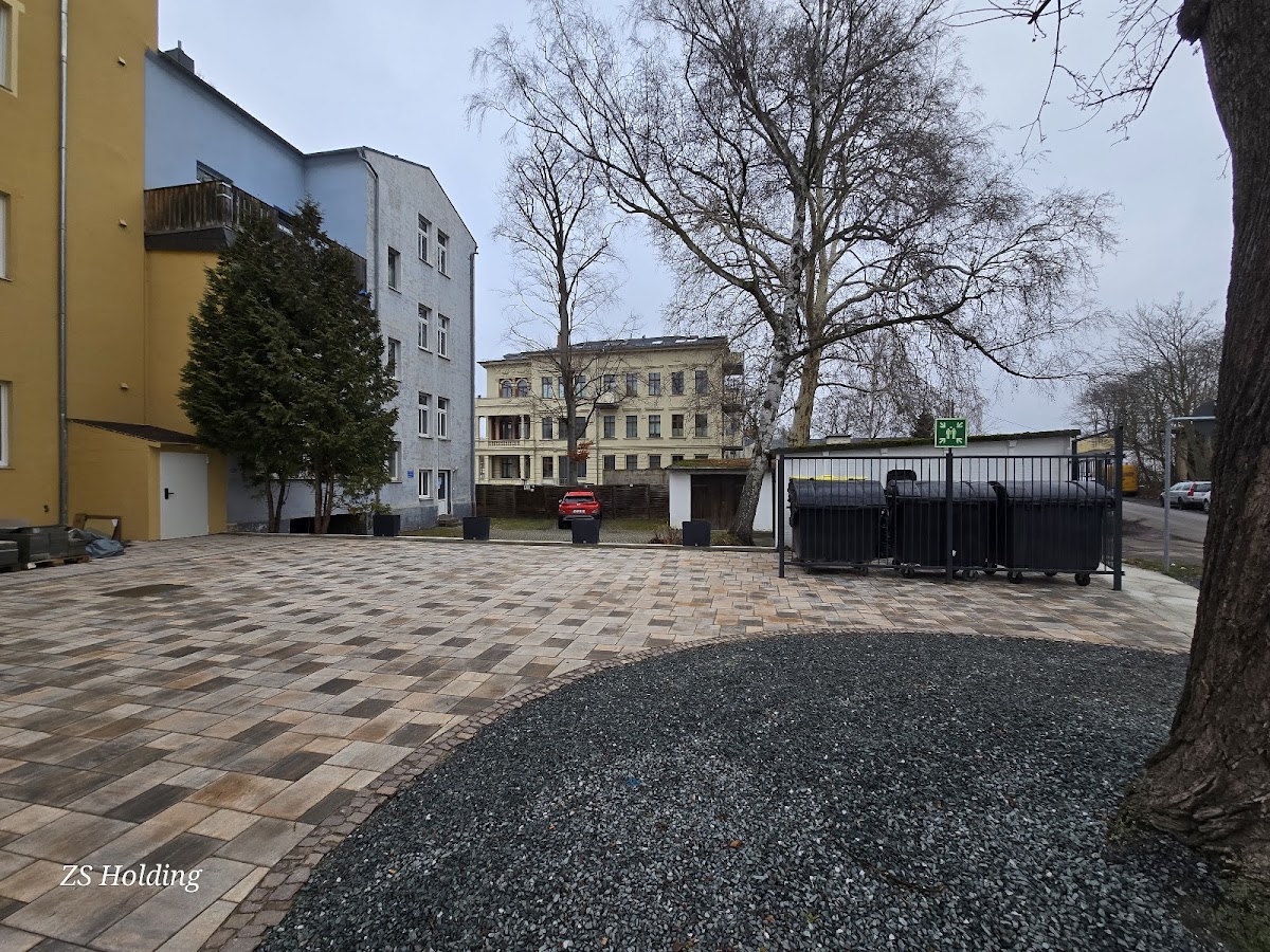 Promenaden Hotel