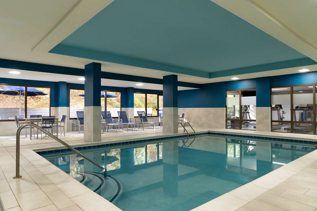 Hampton Inn Roanoke/Hollins - I-81 Hotel 3