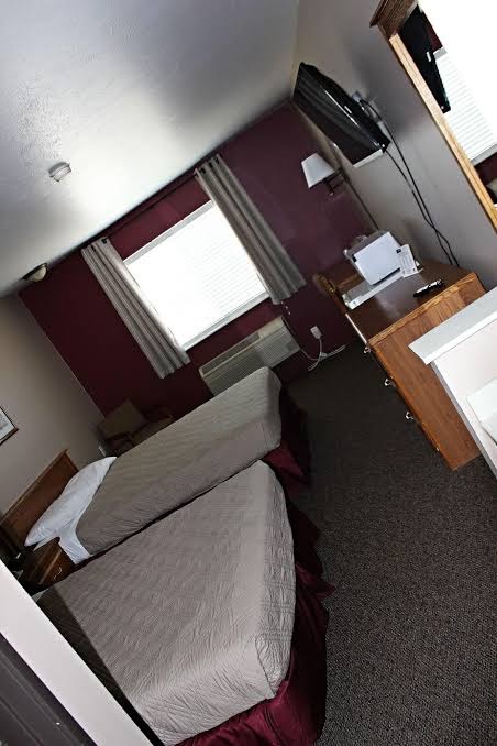 Capri Inn & Suites