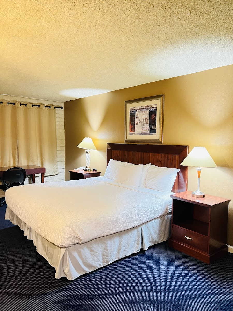 Travelodge by Wyndham Canyonville Hotel 2