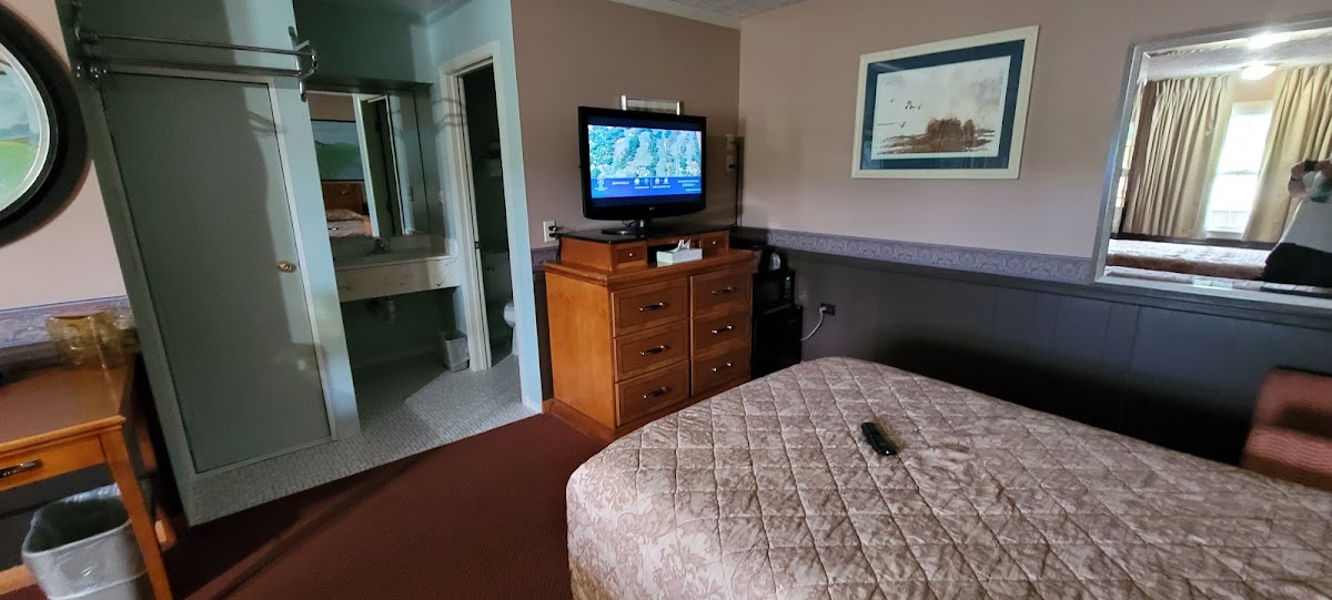 Village Inn Hotel 2