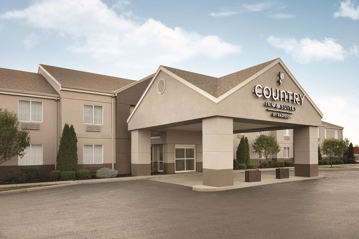 Country Inn & Suites by Radisson, Port Clinton, OH Hotel 1