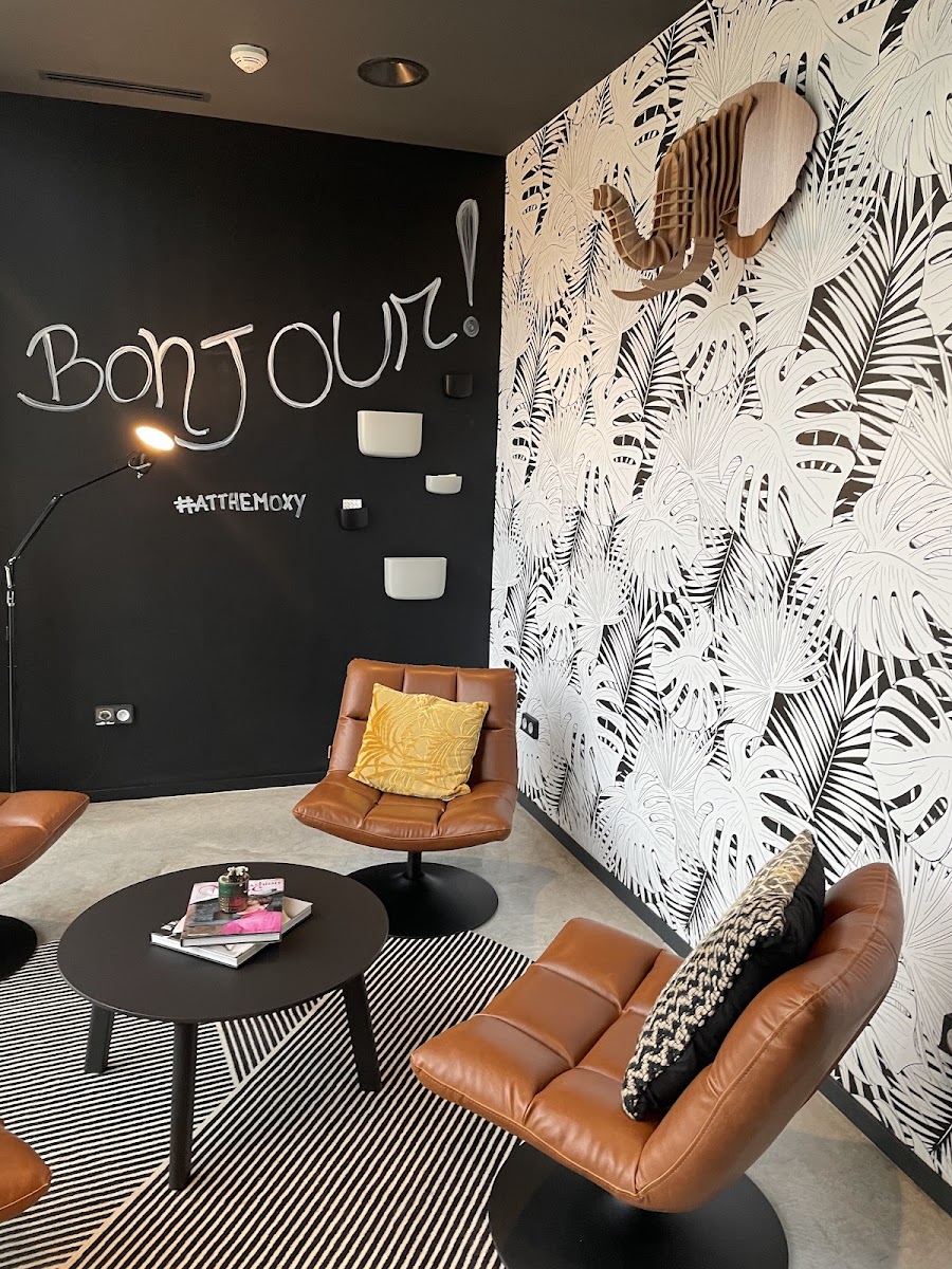 Moxy Paris Charles de Gaulle Airport Hotel 2