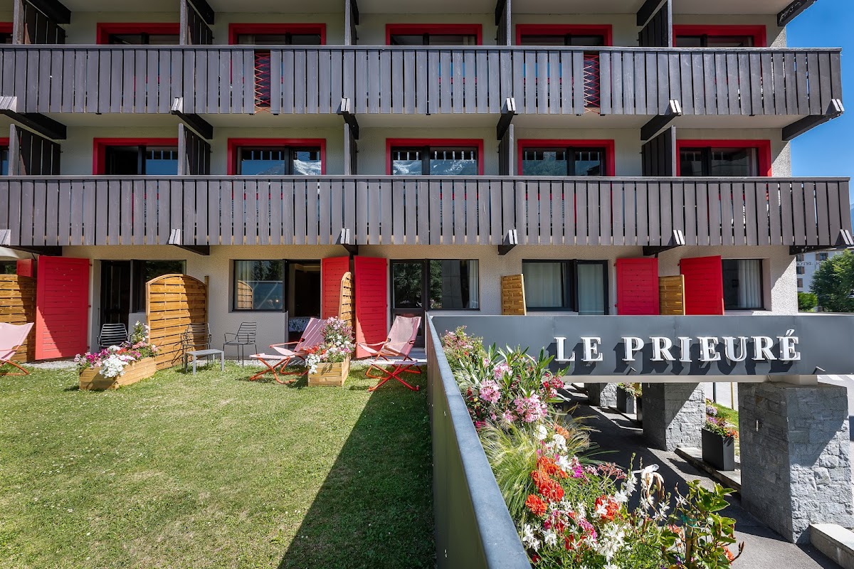 Chalet Hôtel le Prieuré & Spa Hotel 3
