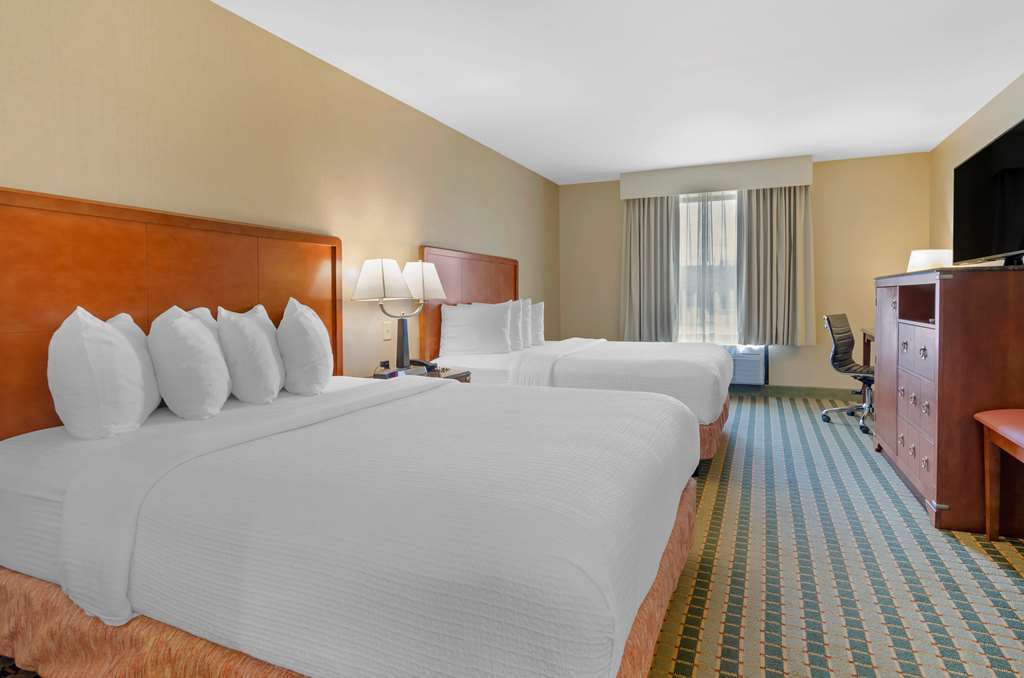 Best Western North Roanoke Hotel 2