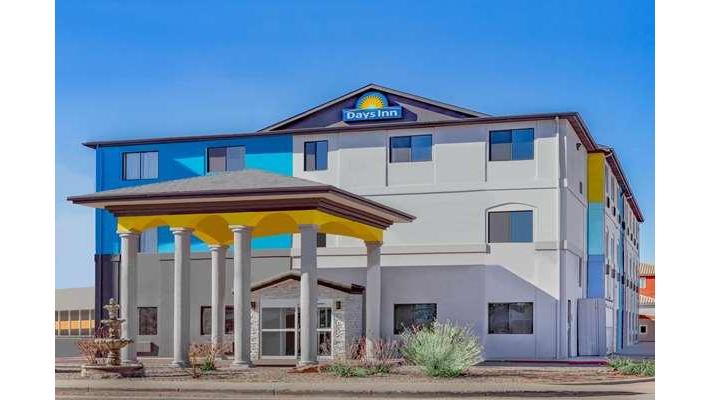 Days Inn by Wyndham Bernalillo