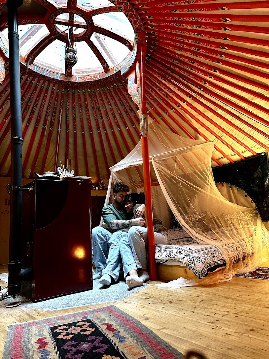 Yurta Soul Shelter Hotel 2