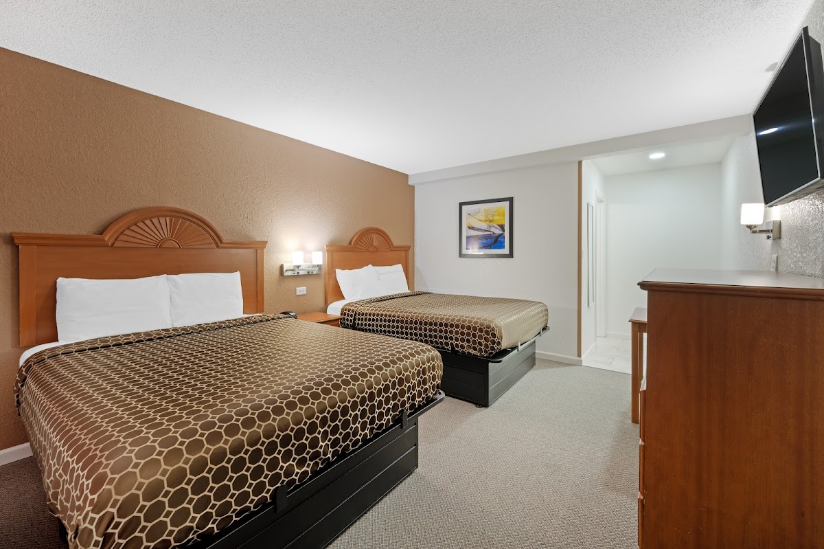 Rodeway Inn Terre Haute near University Hotel 2